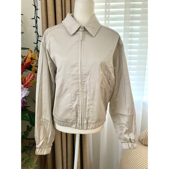 Uniqlo U Zip Up Short Blouson Bomber Jacket in Beige - Picture 5 of 16